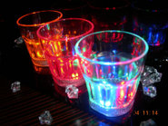 VASO_WHISKY_CON_LUZ
